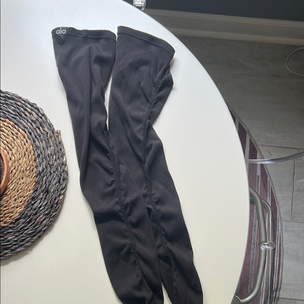 ALO Yoga Black Goddess Leg Warmers